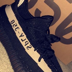 Yeezy Boost 350 “Oreo”